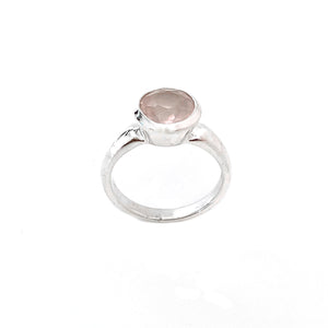 Deep Collar Rose Quartz Ring