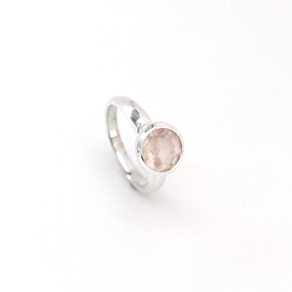 Deep Collar Rose Quartz Ring