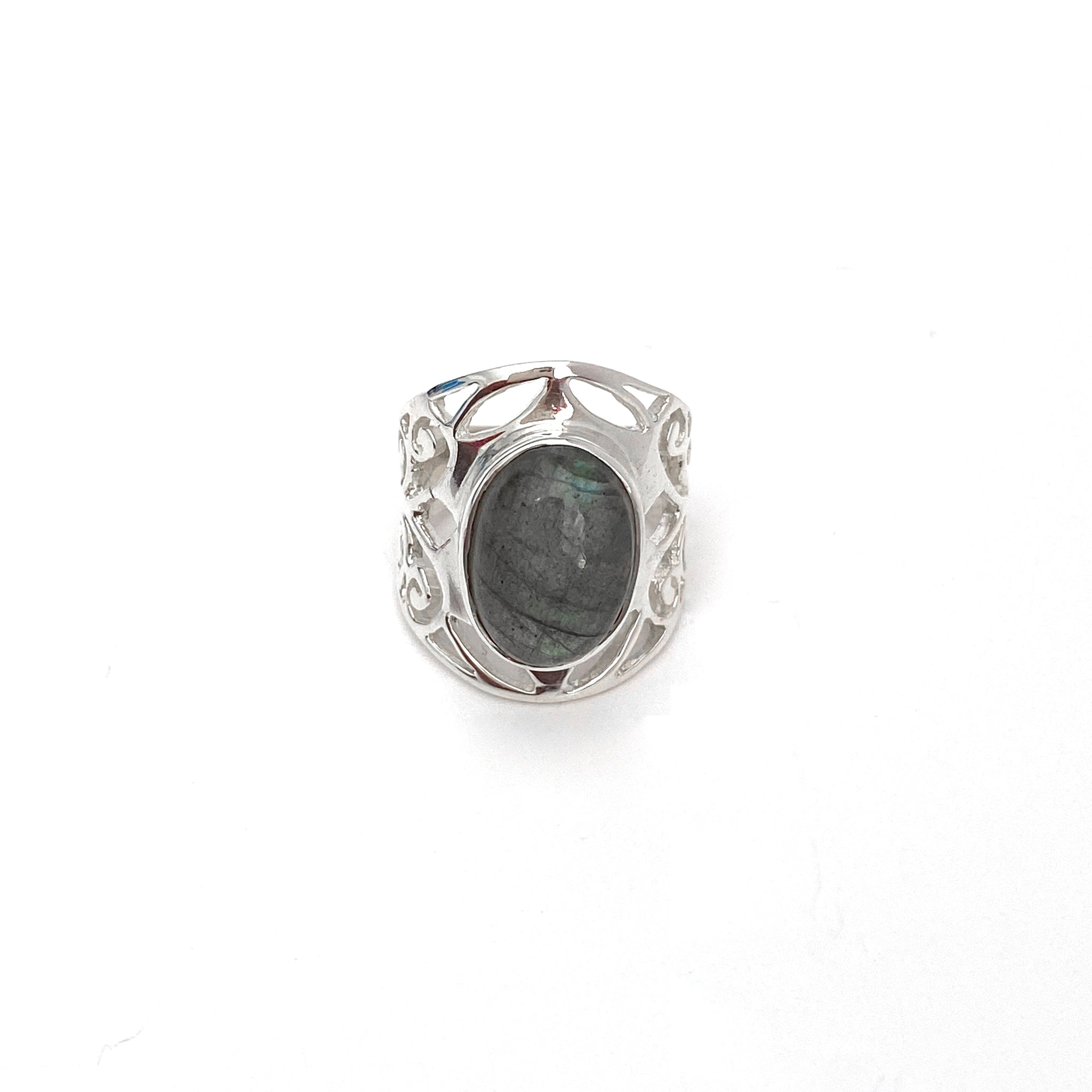 Grand Filigree Oval Labradorite Ring