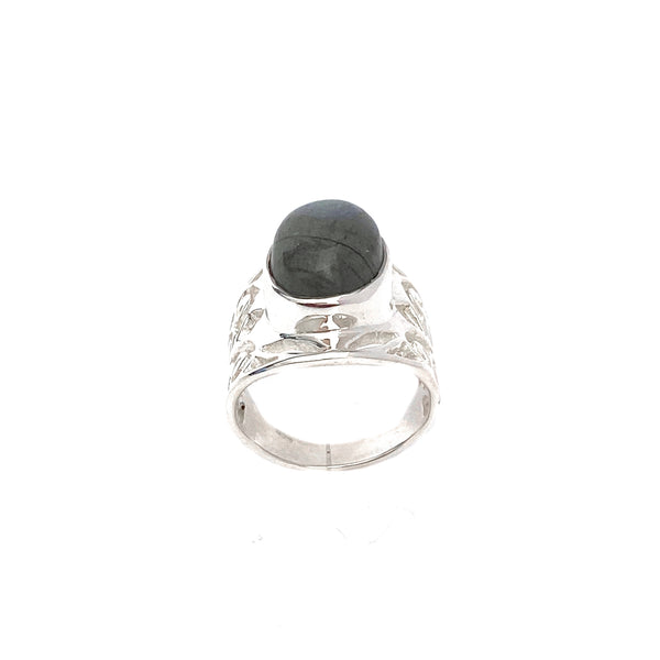 Grand Filigree Oval Labradorite Ring