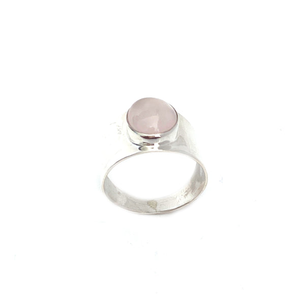 Polished Chaplet with Oval Rose Quartz Ring