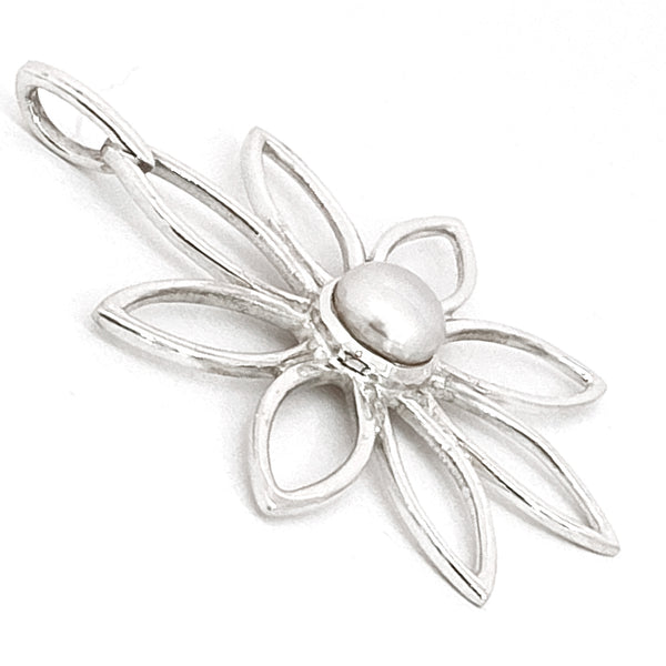 Mother of Pearl Flower Pendant